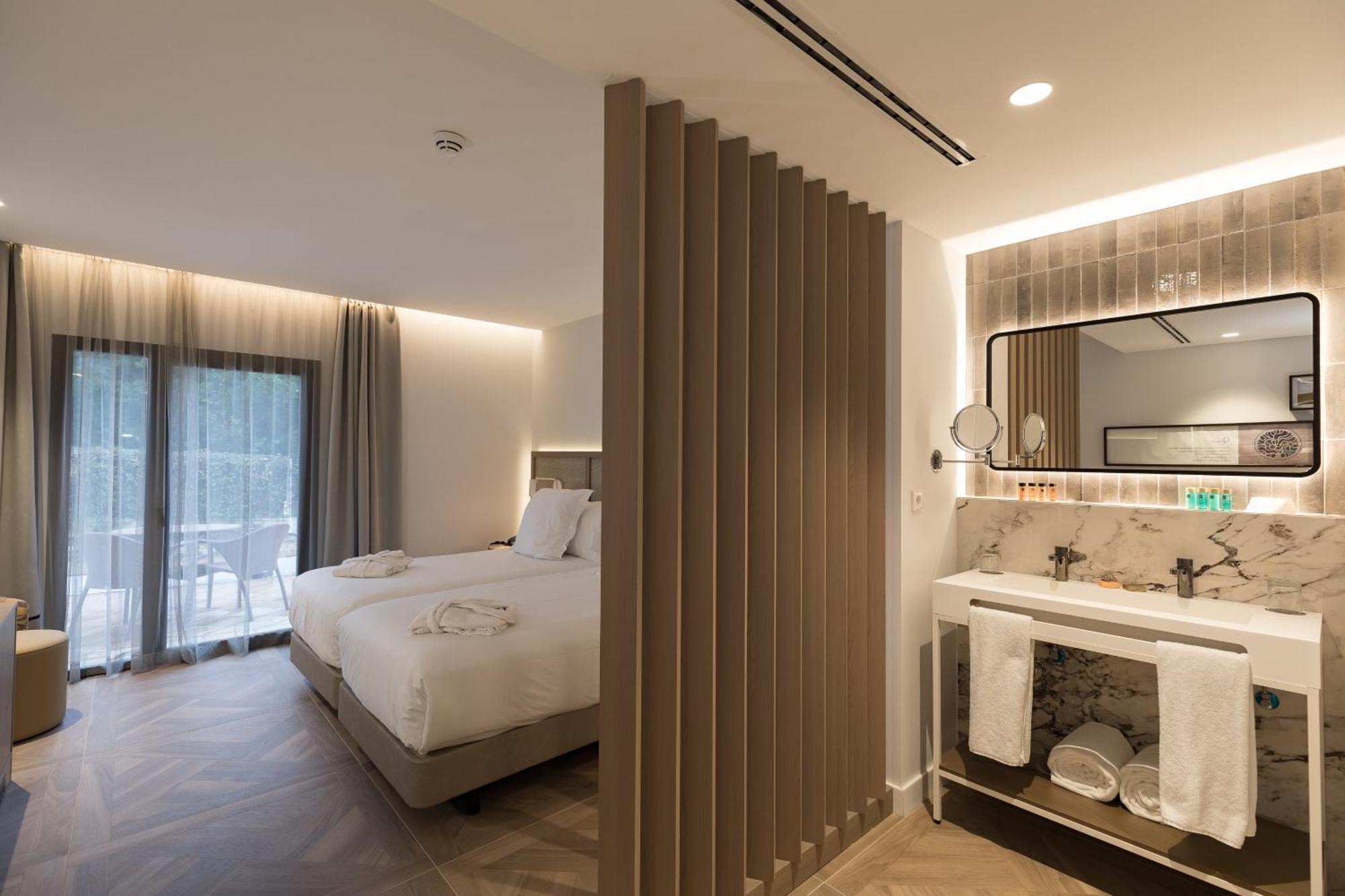 Encinar De Hotel 4*